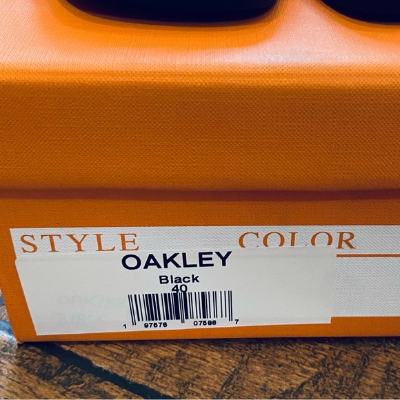 Miz Mooz Black Leather Oakley Sandals - Picture 10 of 15